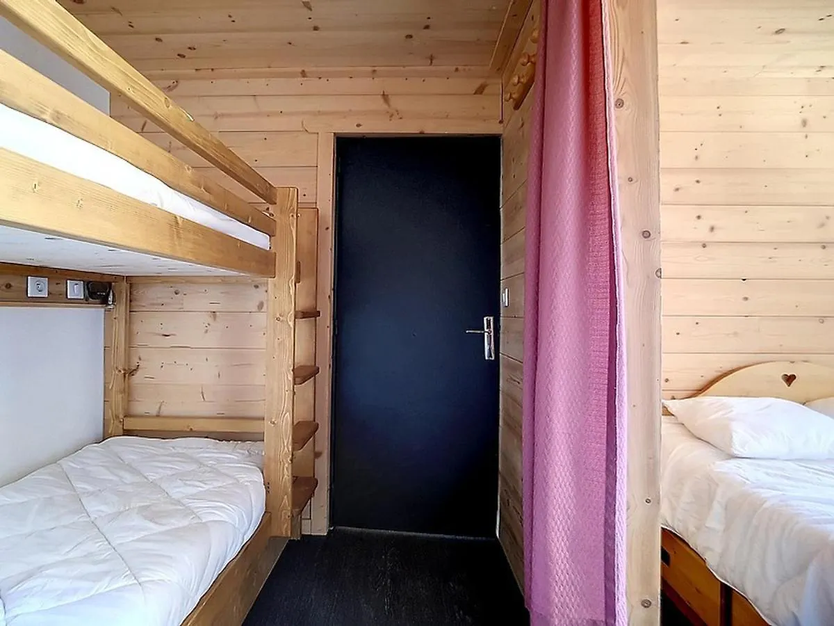 Appartement Renove - Depart Et Retour Ski Aux Pieds - 6 Pers - Quartier La Croisette - Fr-1-344-847 Saint-Martin-de-Belleville 0*,  France